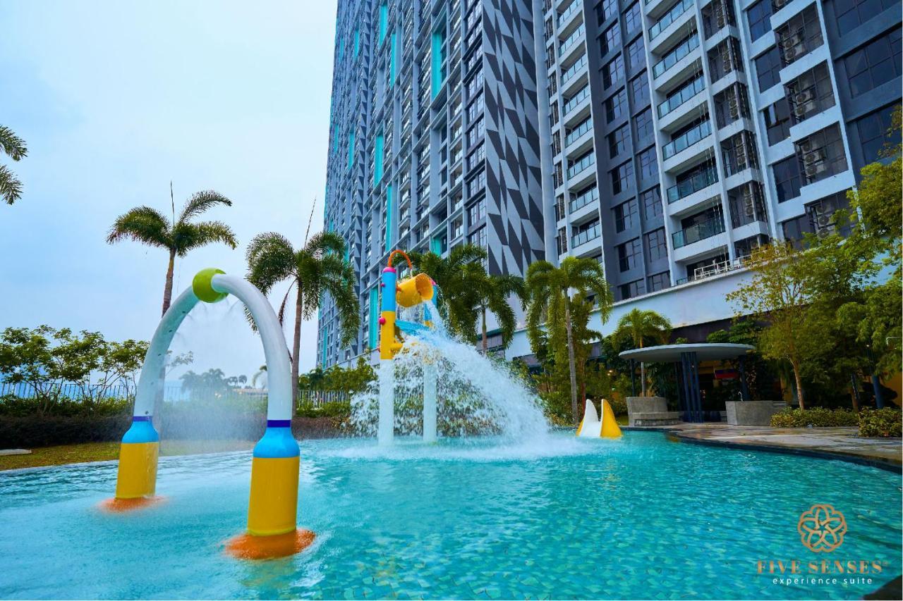Appartamento Trion Kuala Lumpur By Five Senses Esterno foto