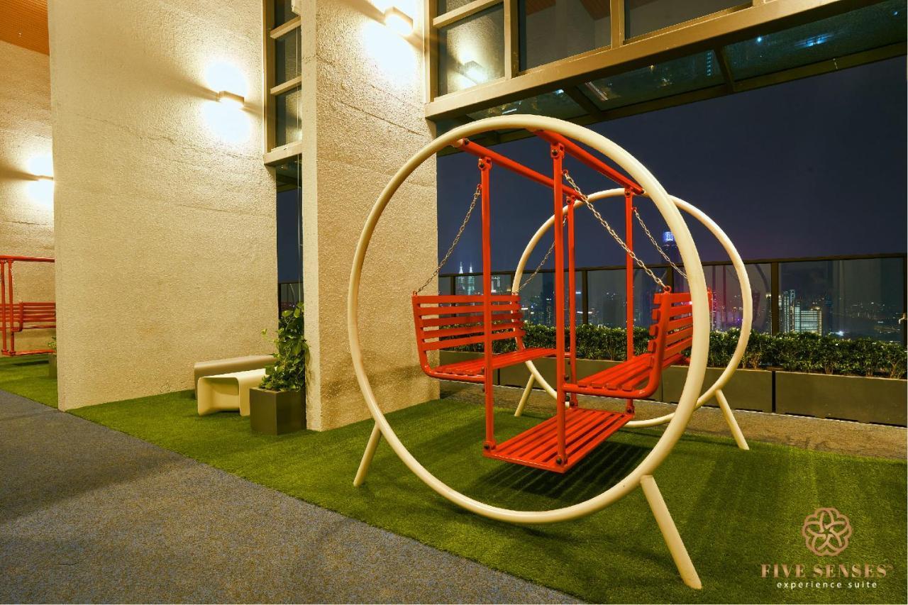Appartamento Trion Kuala Lumpur By Five Senses Esterno foto