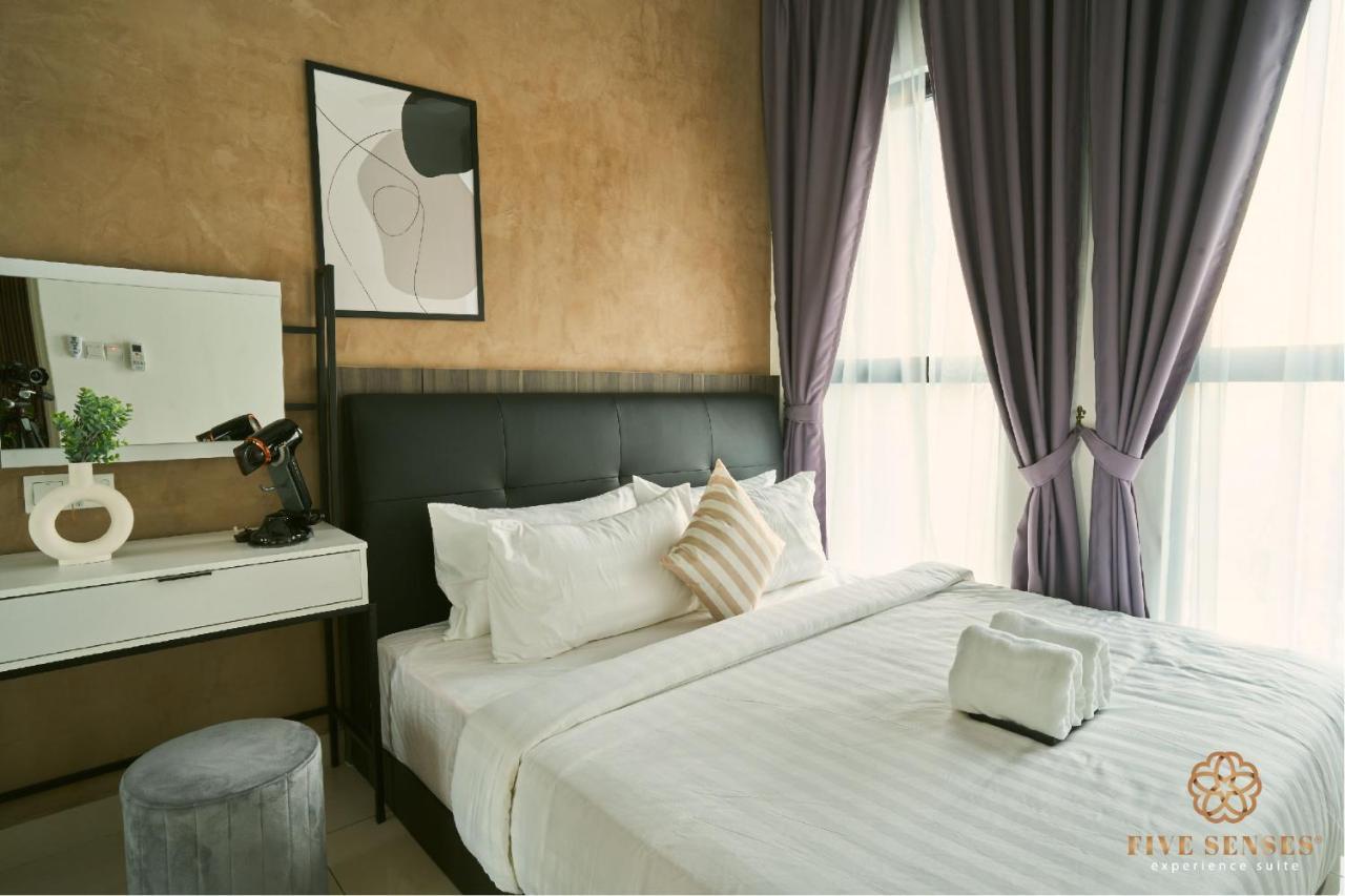 Appartamento Trion Kuala Lumpur By Five Senses Esterno foto
