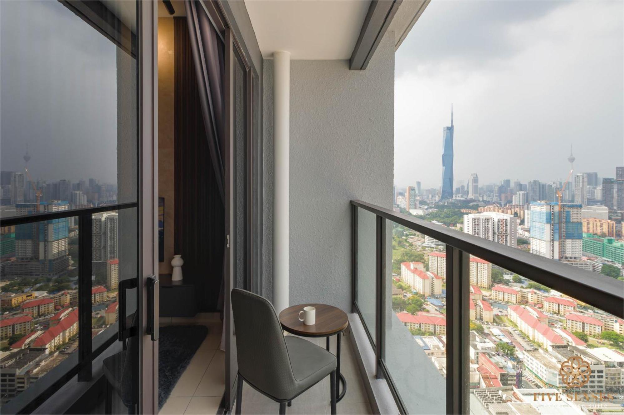 Appartamento Trion Kuala Lumpur By Five Senses Esterno foto