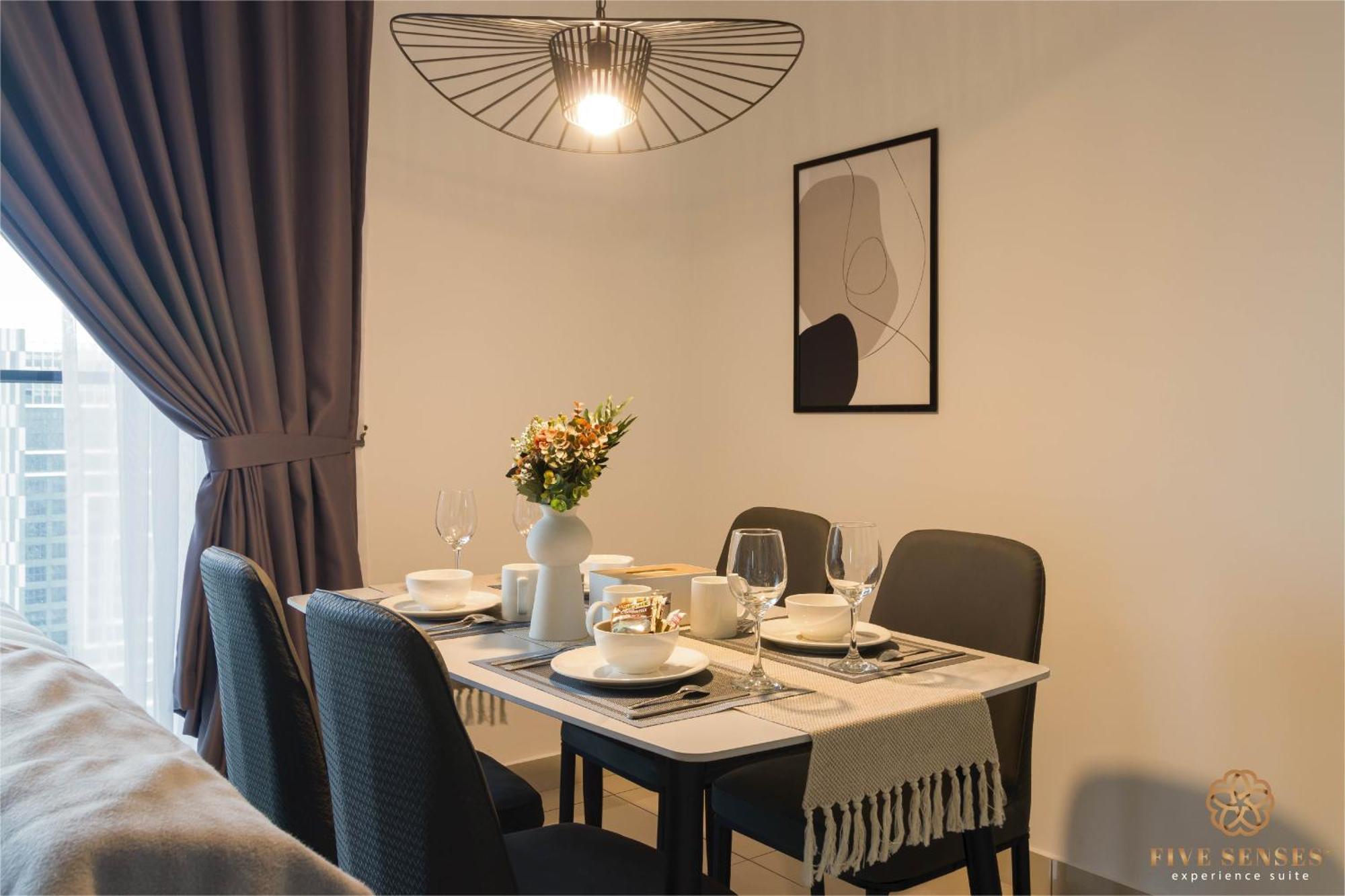 Appartamento Trion Kuala Lumpur By Five Senses Esterno foto